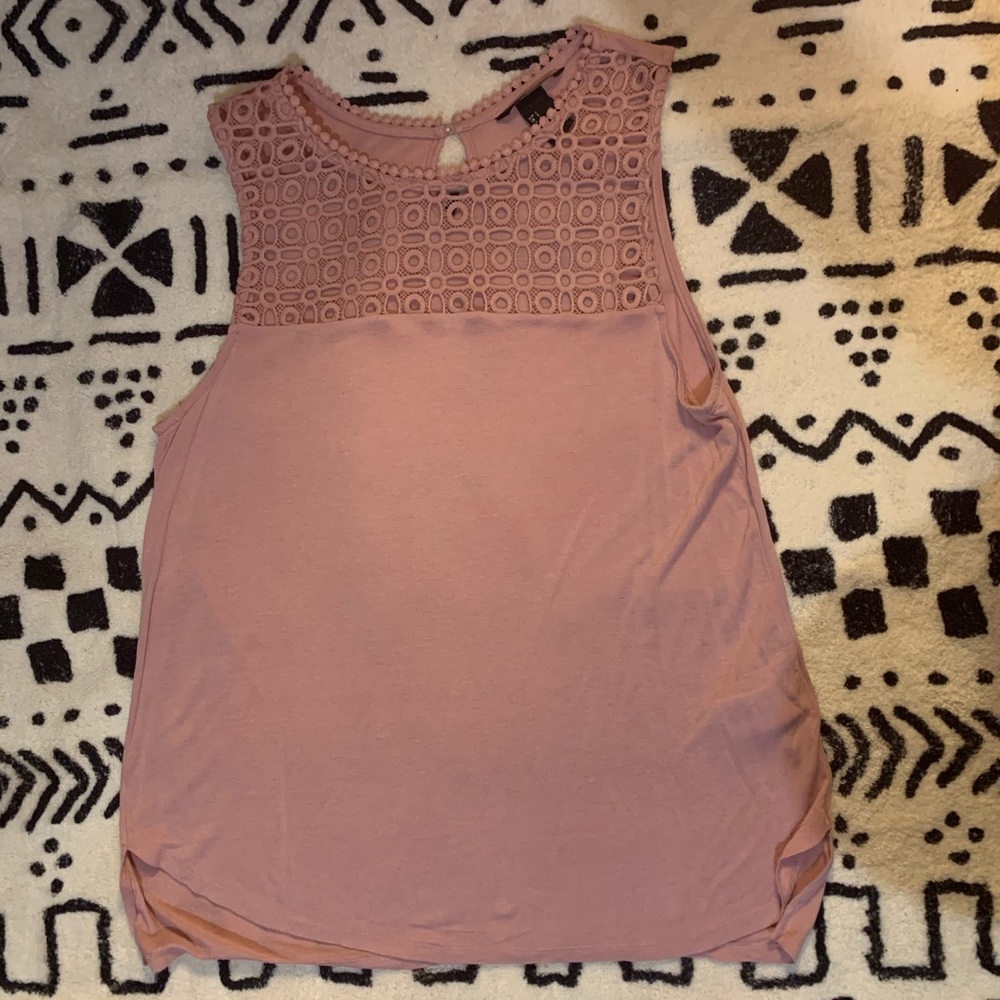 H&M lacy pink tank top